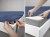 Prześcieradło satynowe z gumką 220cm x 200cm NIEBIESKI