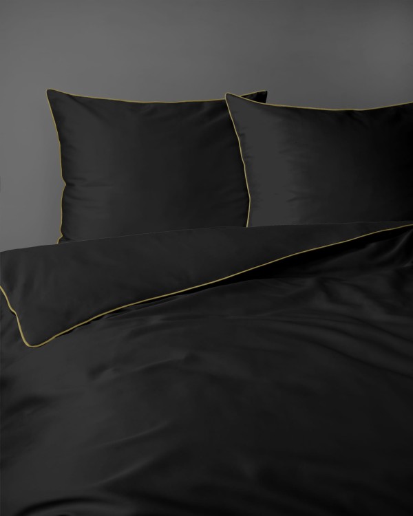 BLACK_03.jpg