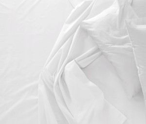 Poszwa na kołdrę Satynowa 140×200 biała gładka z zakładem hotelowym