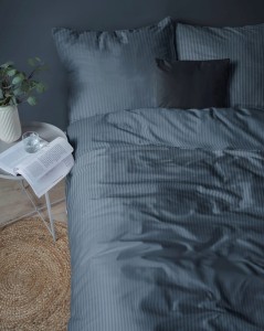 Pościel GŁADKA ADAMASZEK kołdra 140cmx200cm+1x poduszka 70cmx80cm DENIM